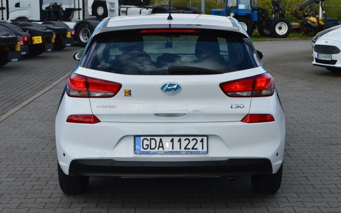 Hyundai I30 cena 29889 przebieg: 362101, rok produkcji 2017 z Sławno małe 154